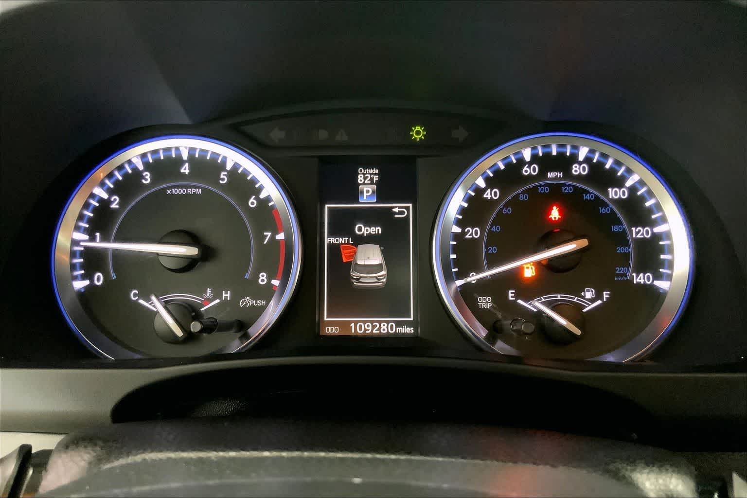 Thumbnail: 2015 Toyota Highlander - 16