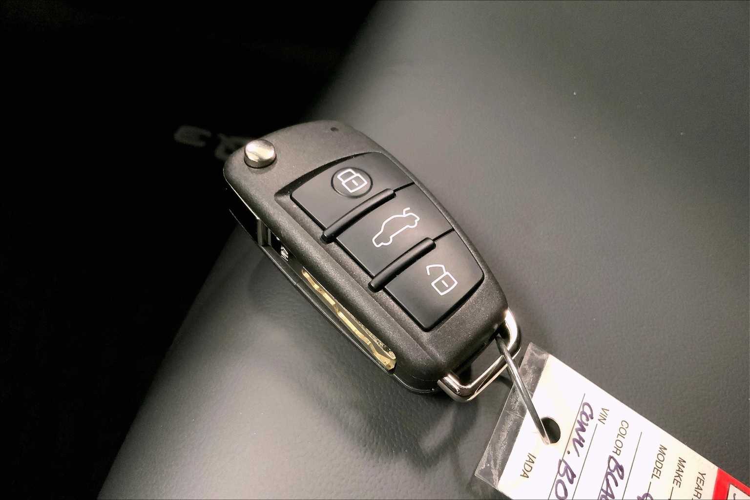 Thumbnail: 2025 Audi Q3 - 19