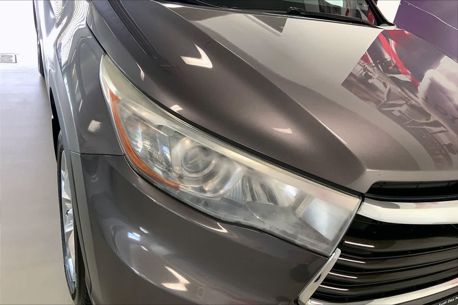 Thumbnail: 2015 Toyota Highlander - 29