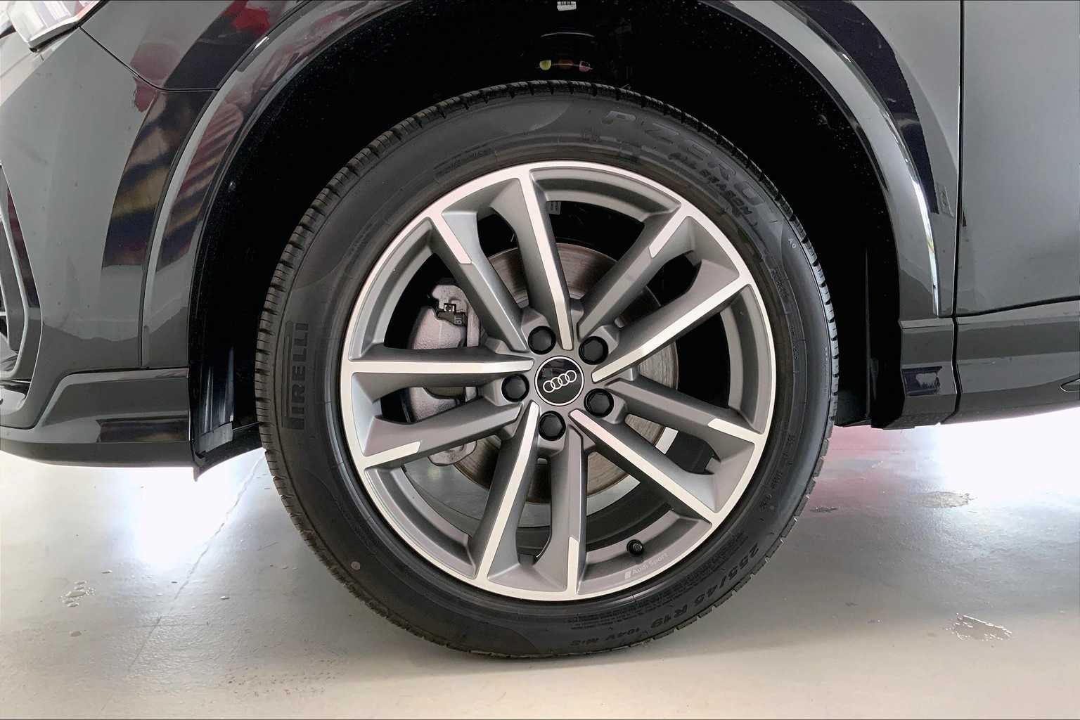 Thumbnail: 2025 Audi Q3 - 7