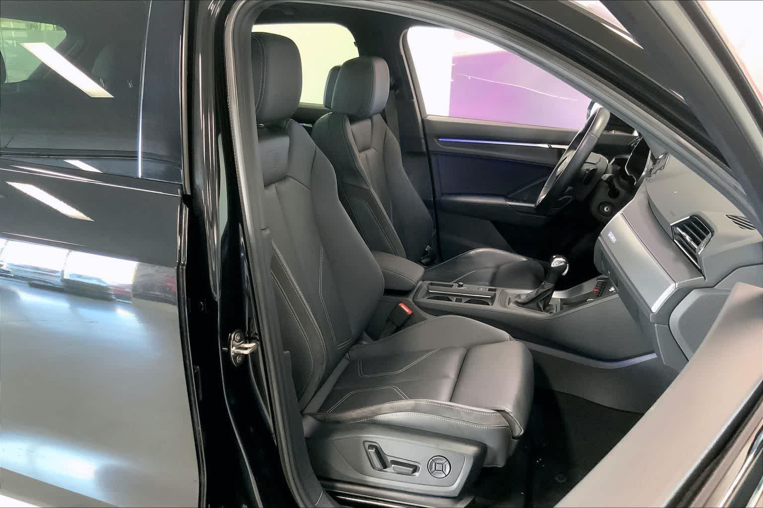 Thumbnail: 2023 Audi Q3 - 12