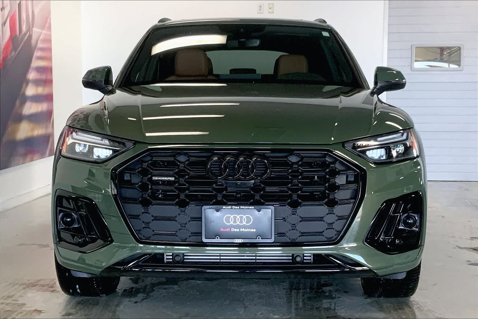 Thumbnail: 2025 Audi Q5 - 6