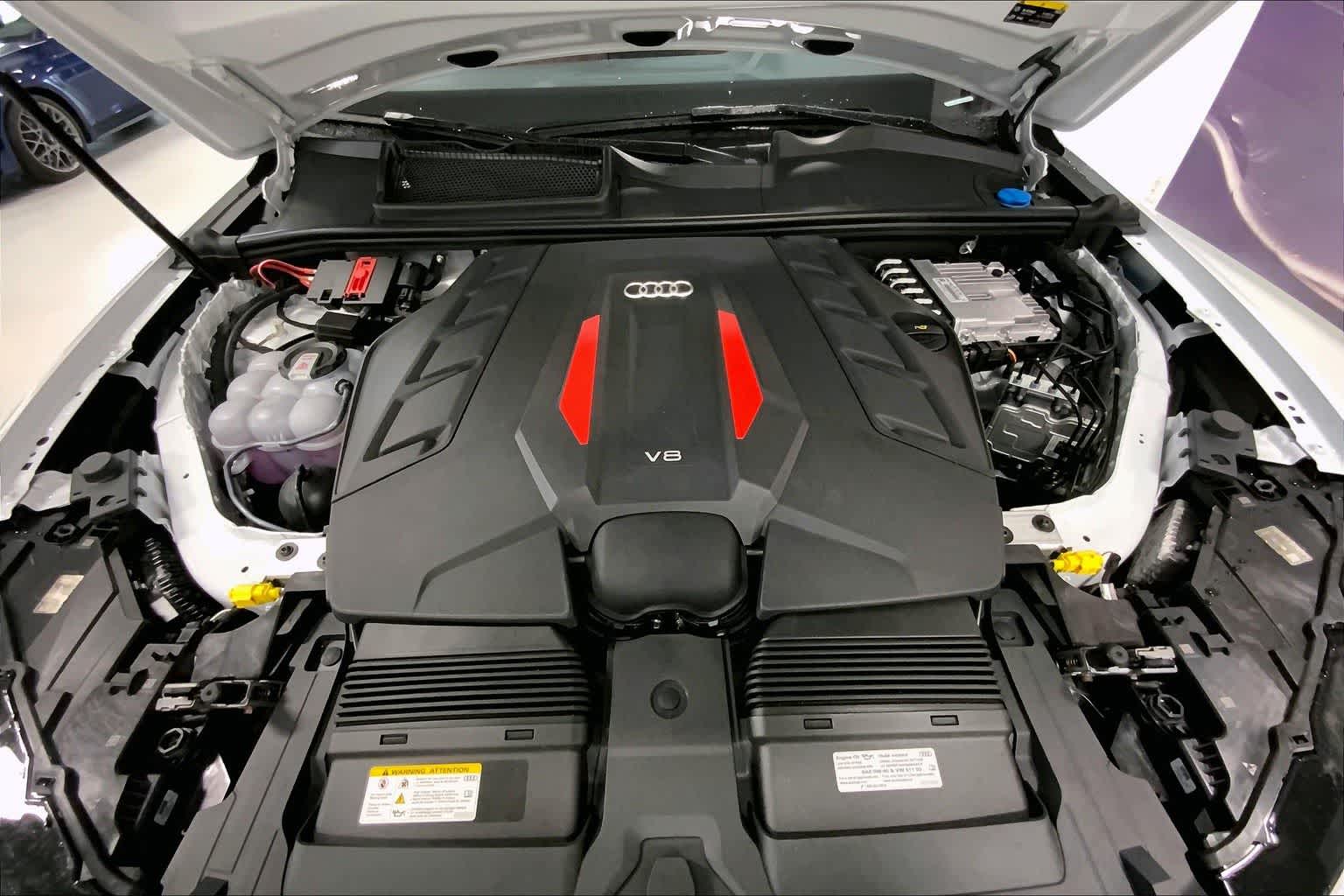 Thumbnail: 2026 Audi SQ7 - 9