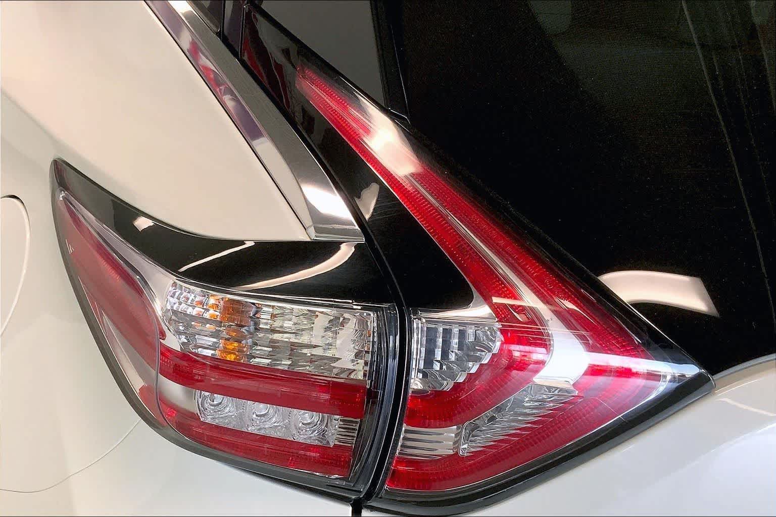 Thumbnail: 2015 Nissan Murano - 30