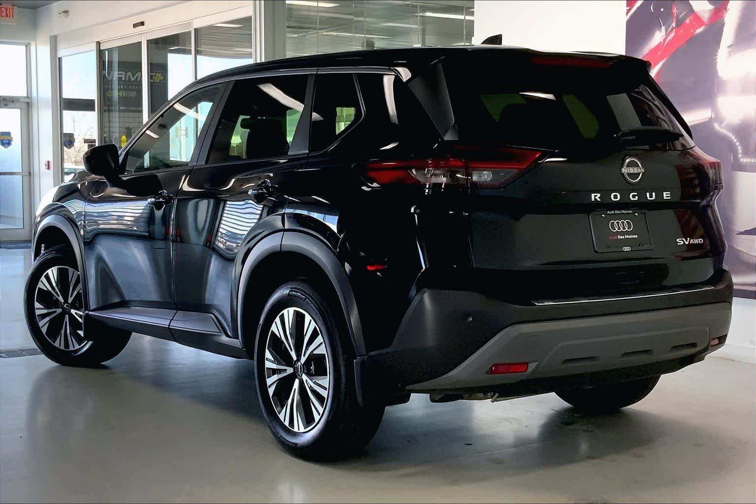 Thumbnail: 2023 Nissan Rogue - 4