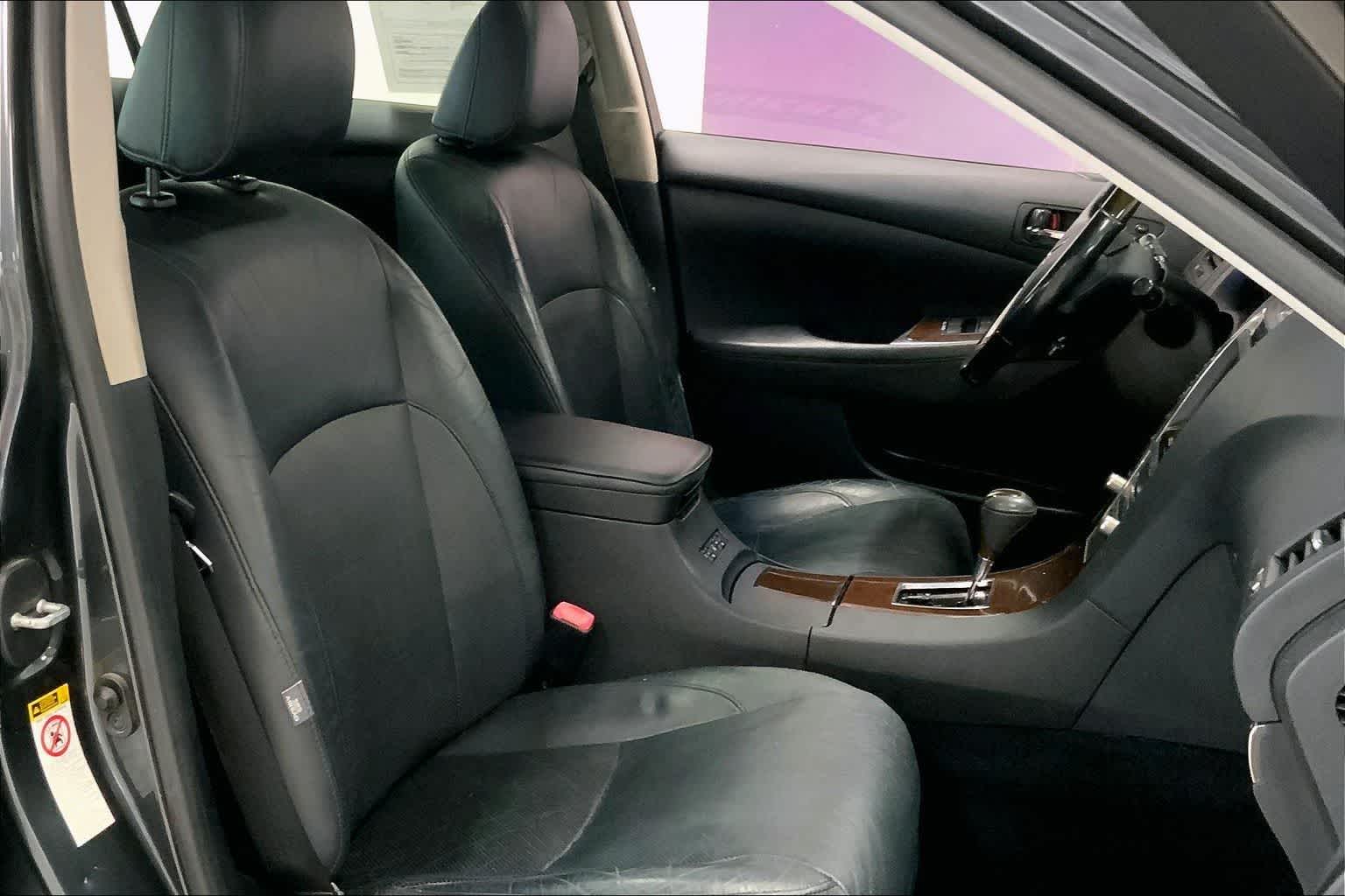 Thumbnail: 2011 Lexus ES - 13