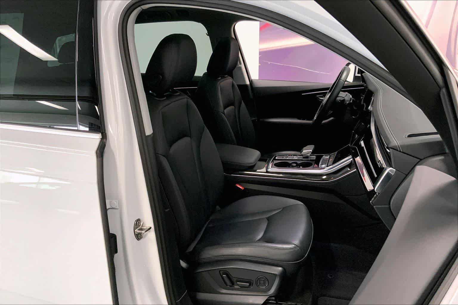 Thumbnail: 2023 Audi Q7 - 12