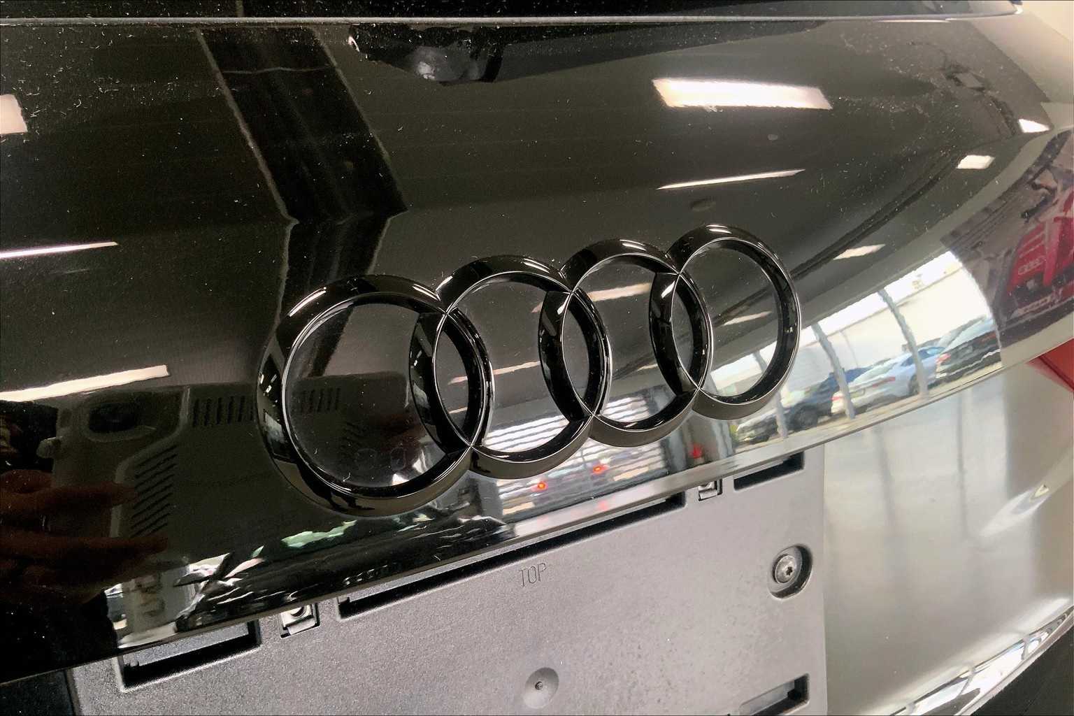 Thumbnail: 2023 Audi Q3 - 7