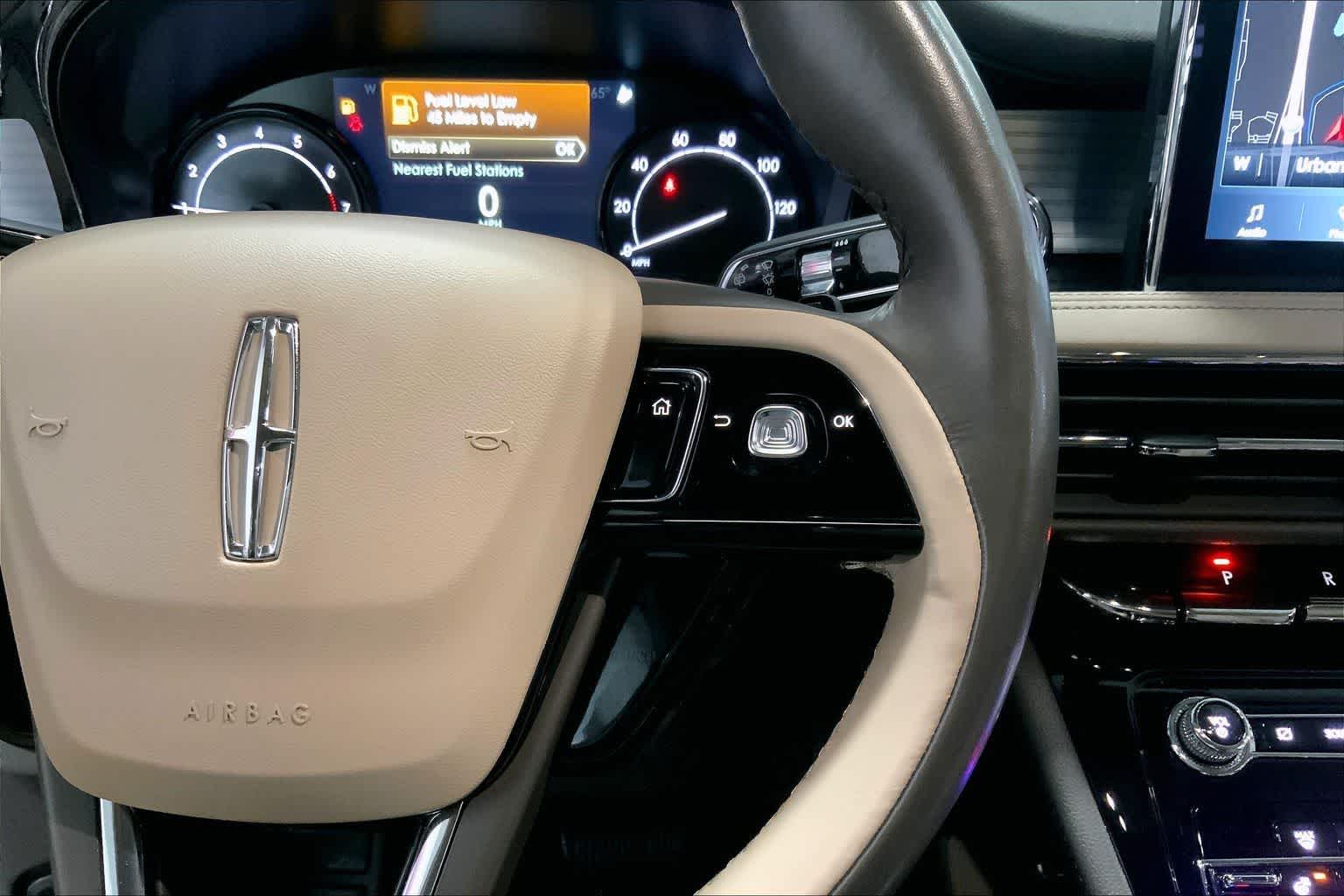 Thumbnail: 2022 Lincoln Corsair - 22