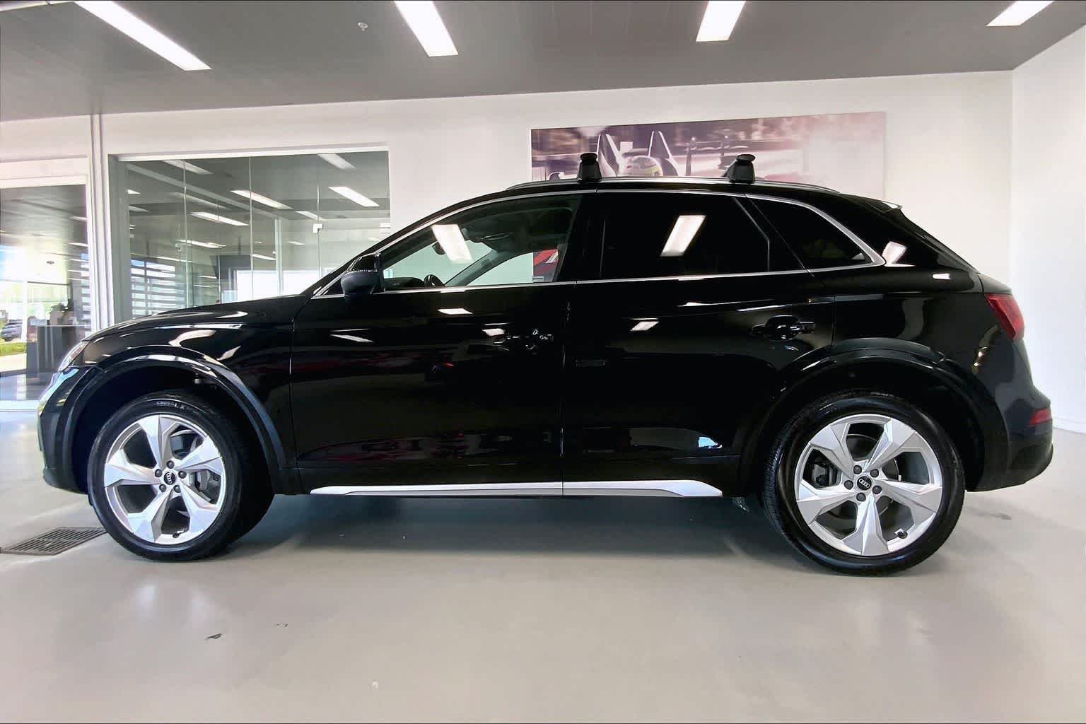 Thumbnail: 2021 Audi Q5 - 3