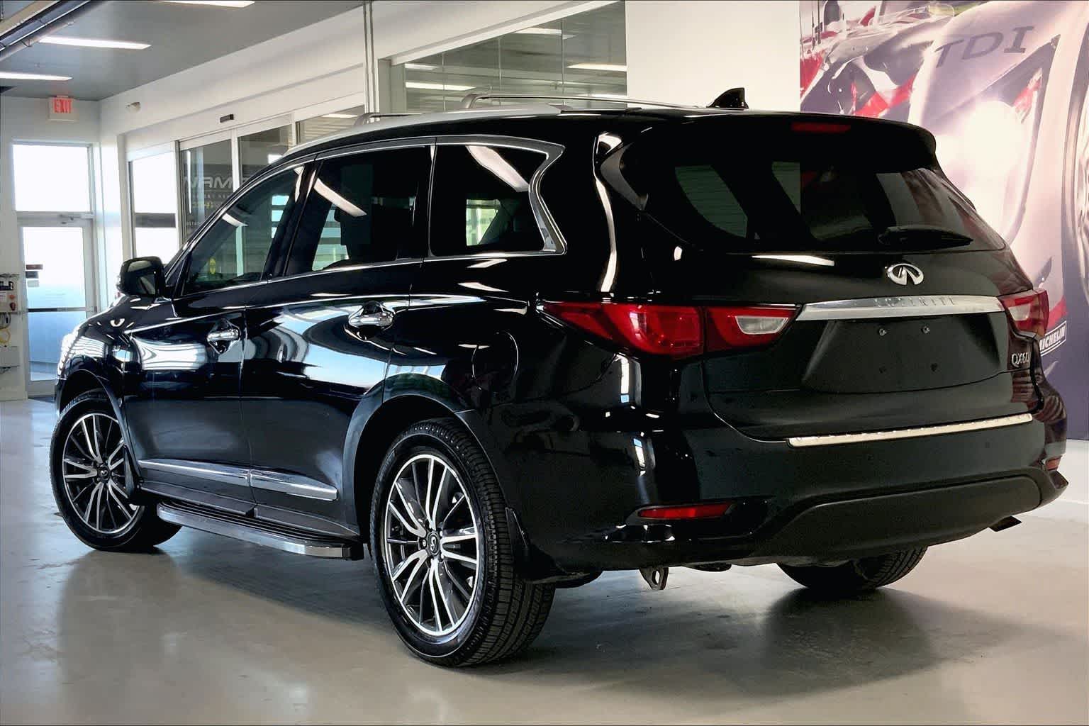 Thumbnail: 2017 INFINITI QX60 - 4