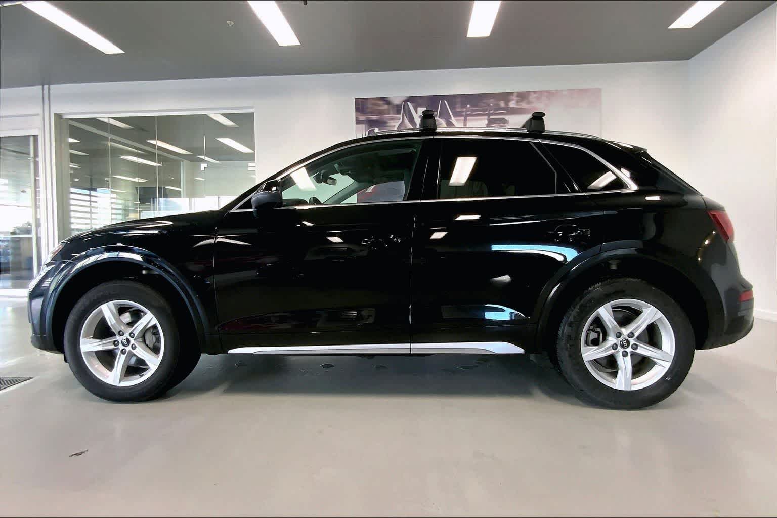 Thumbnail: 2021 Audi Q5 - 3