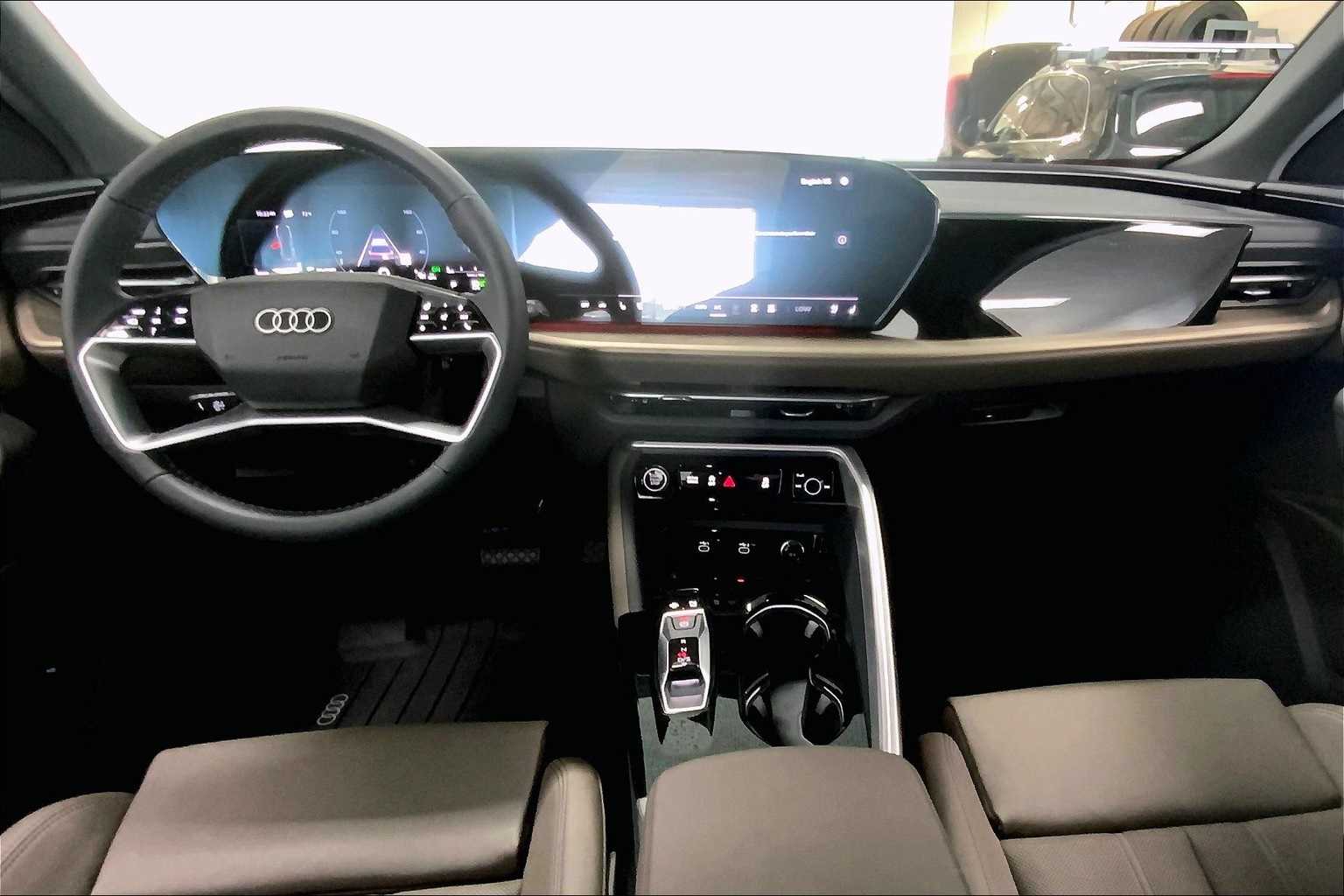 Thumbnail: 2025 Audi Q5 - 10