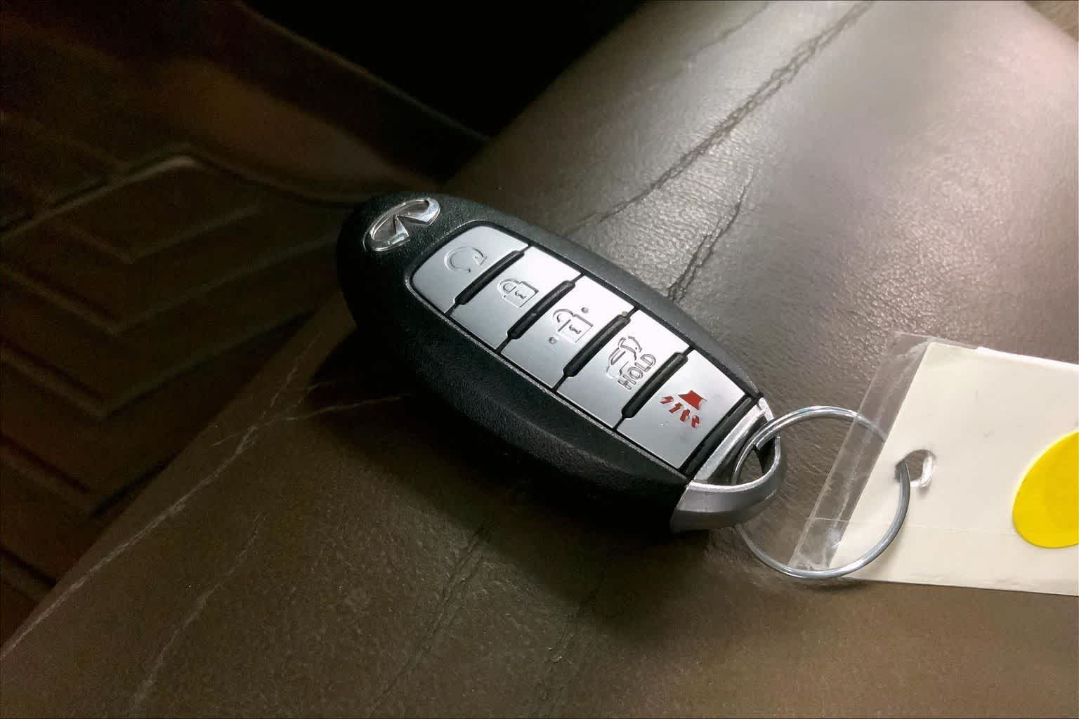 Thumbnail: 2017 INFINITI QX60 - 17