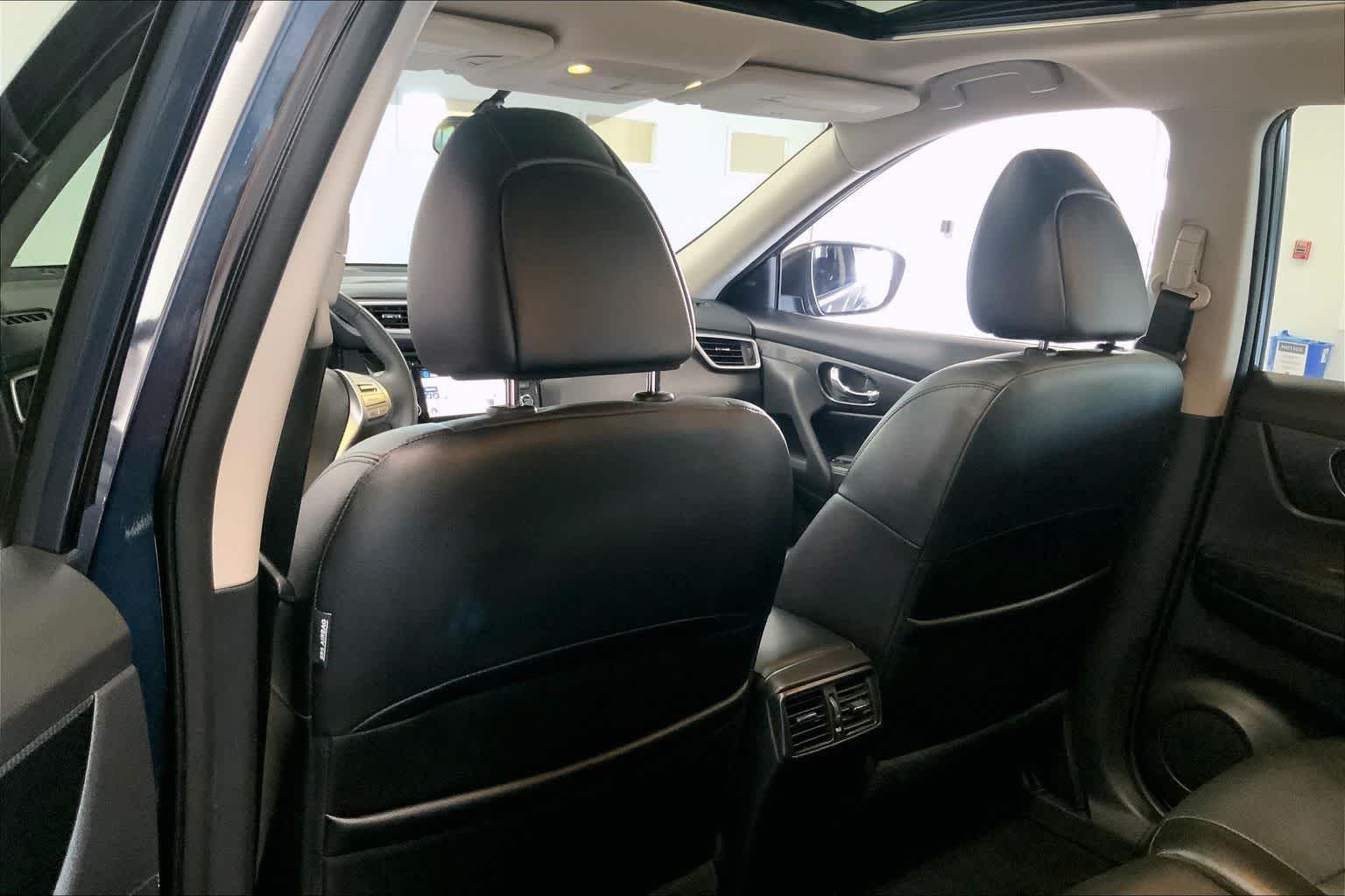 Thumbnail: 2016 Nissan Rogue - 11