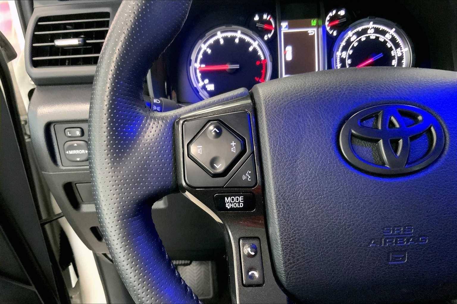 Thumbnail: 2023 Toyota 4Runner - 23