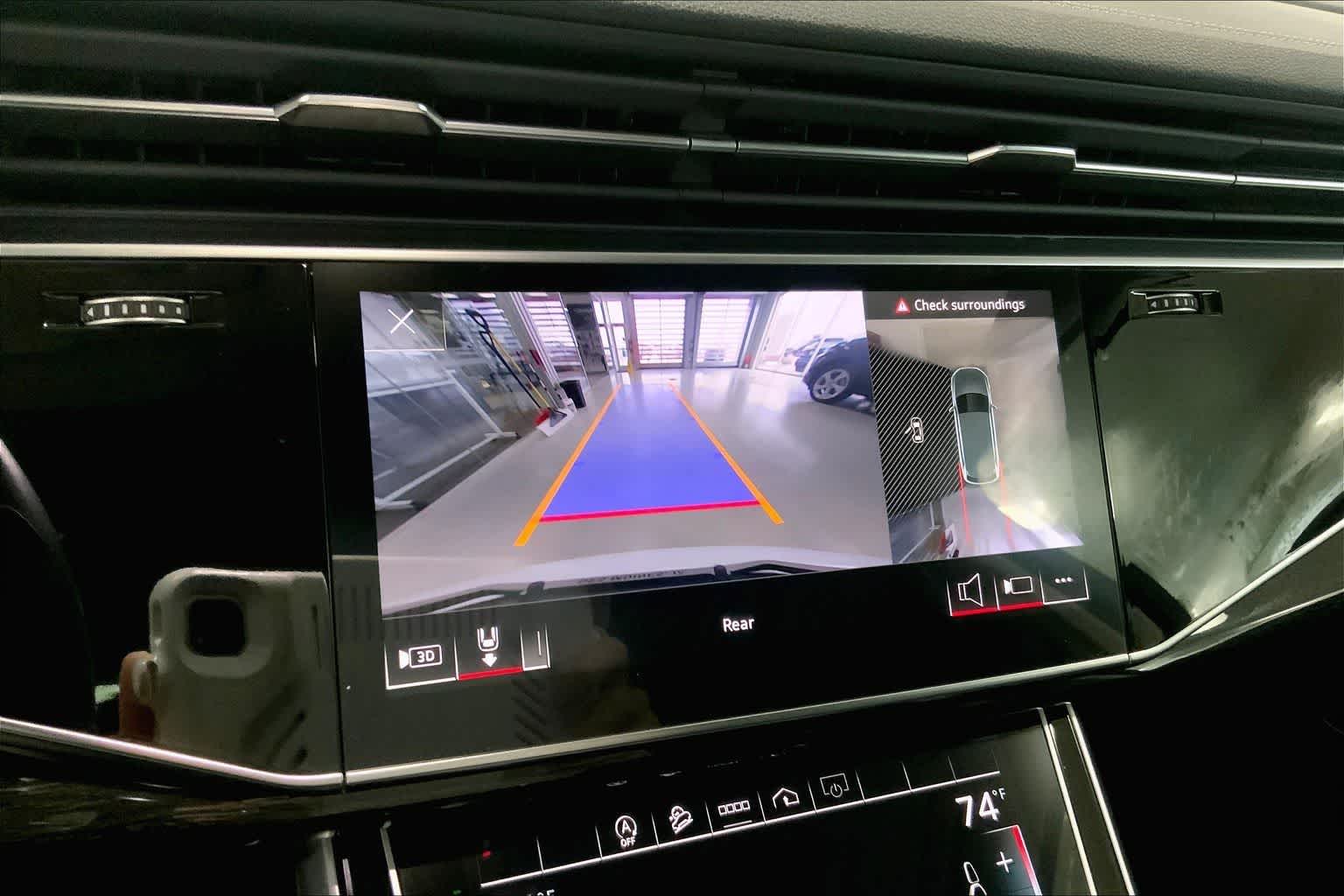 Thumbnail: 2023 Audi Q7 - 24