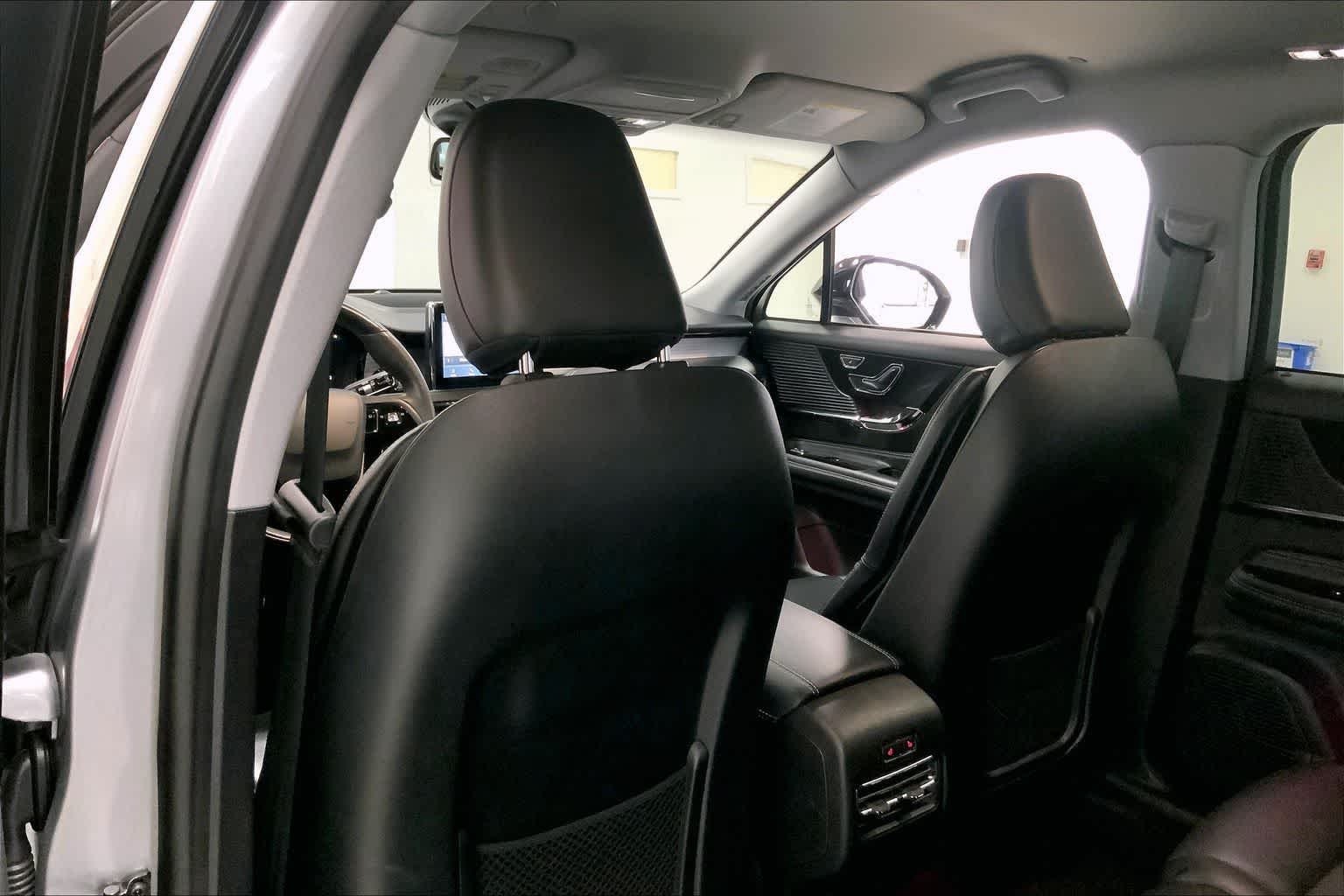 Thumbnail: 2021 Lincoln Corsair - 11