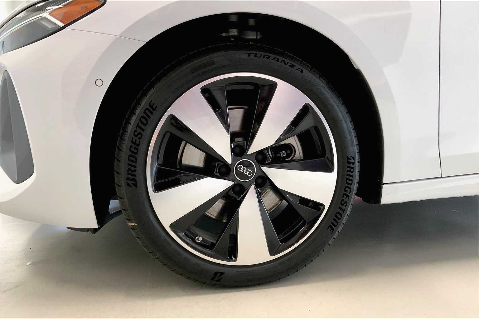 Thumbnail: 2025 Audi A5 - 8