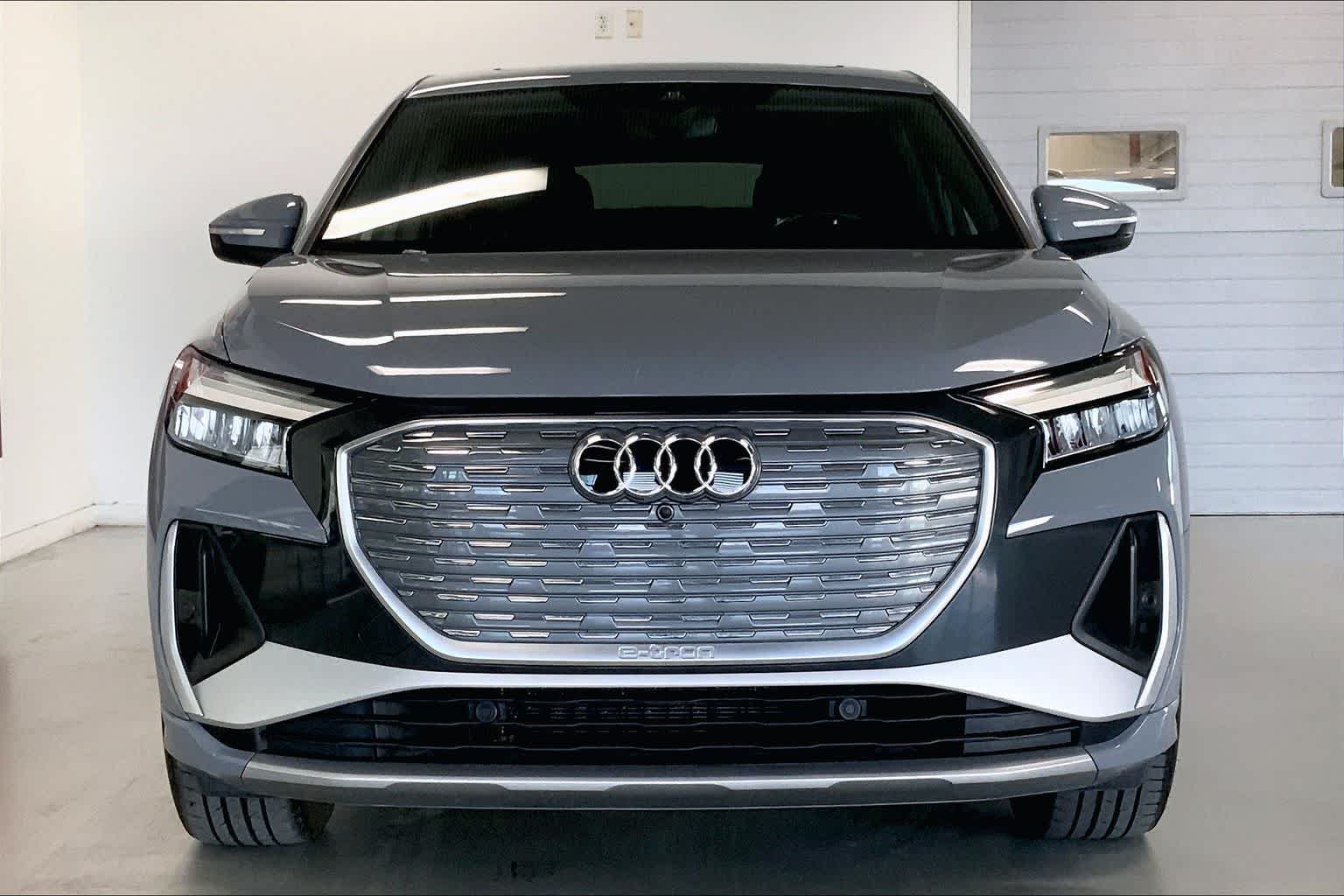 Thumbnail: 2023 Audi Q4 e-tron - 6