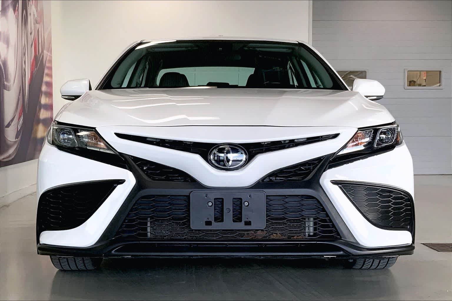 Thumbnail: 2023 Toyota Camry - 6