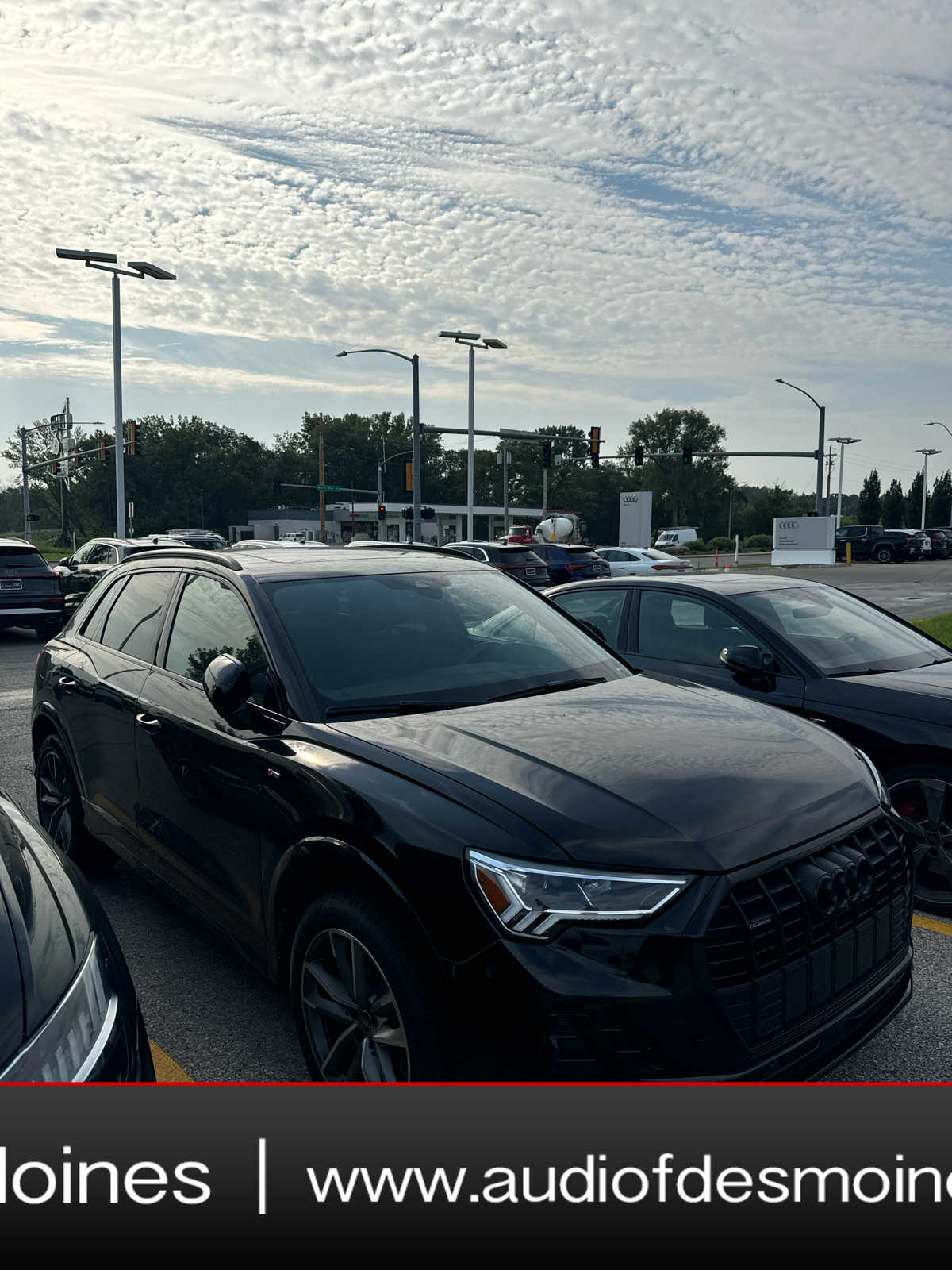Thumbnail: 2023 Audi Q3 - 1