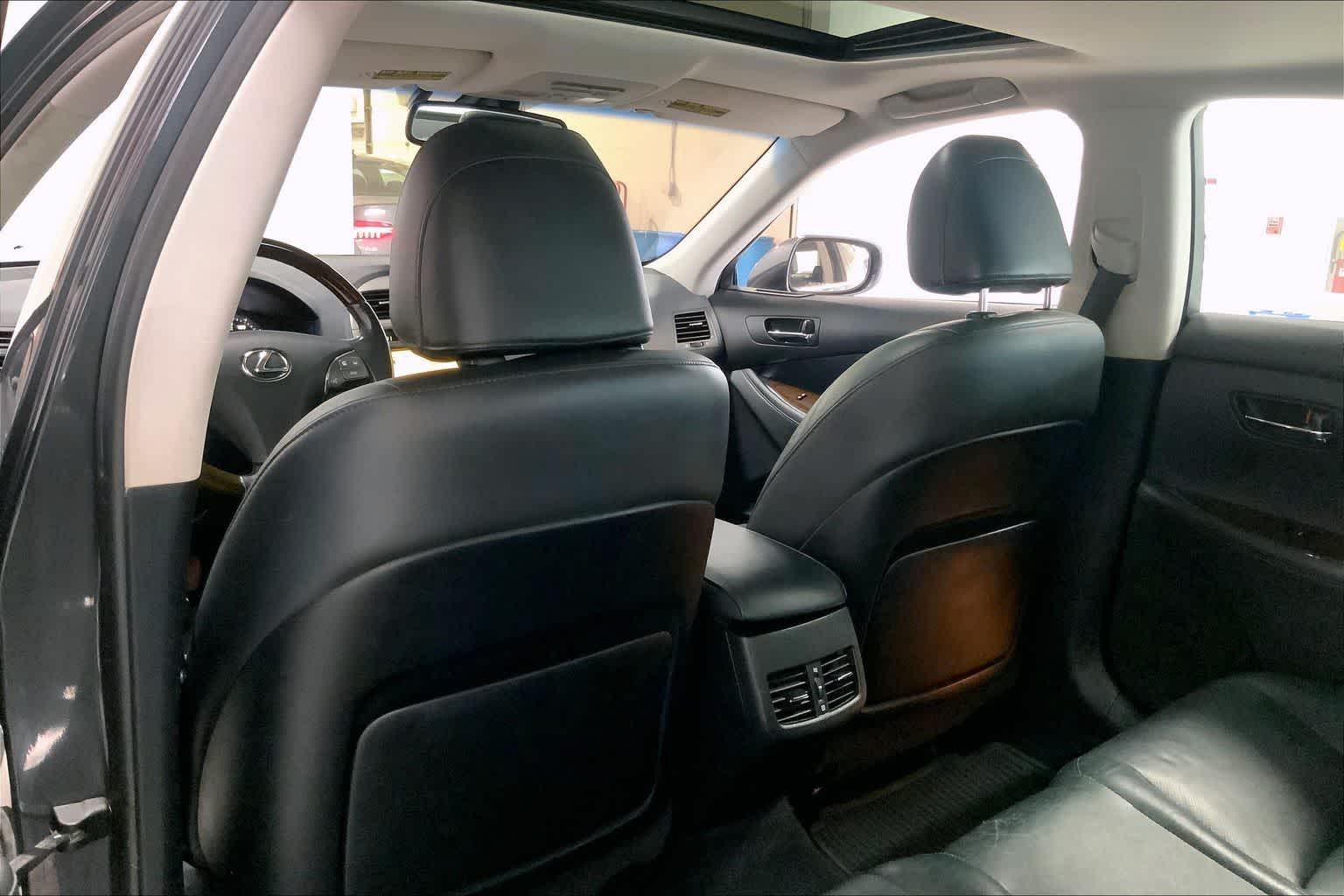 Thumbnail: 2011 Lexus ES - 12