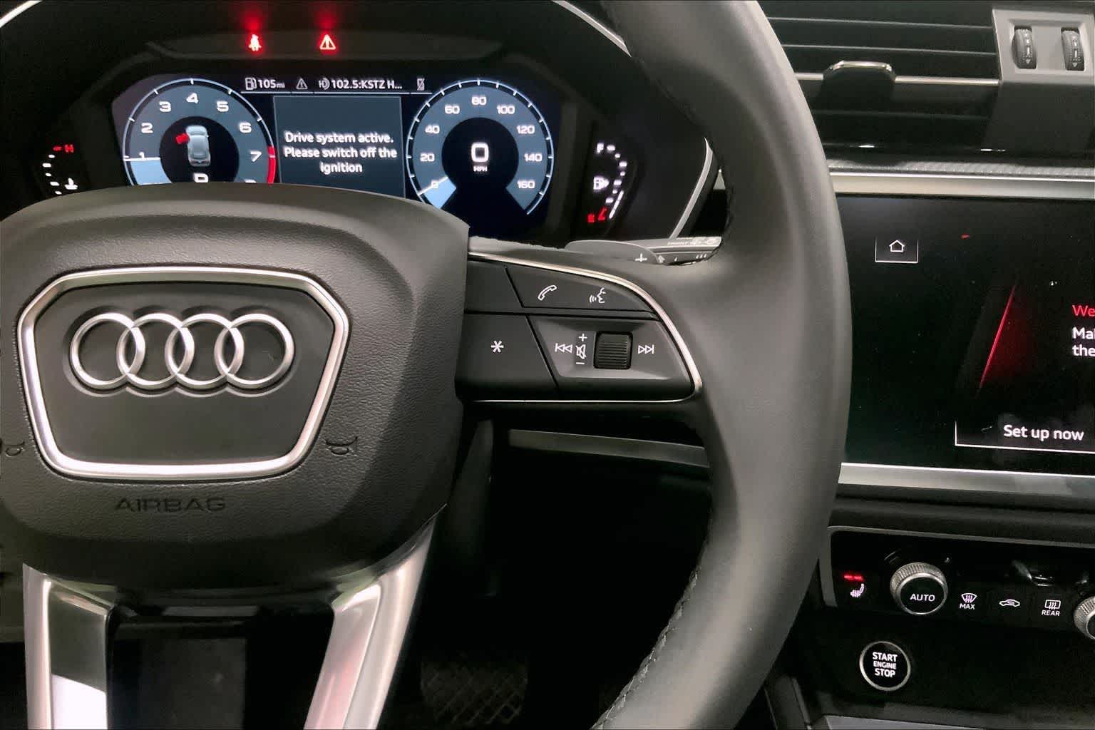 Thumbnail: 2025 Audi Q3 - 22