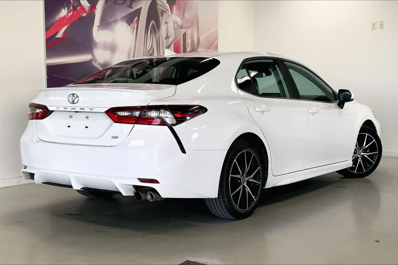 Thumbnail: 2023 Toyota Camry - 22