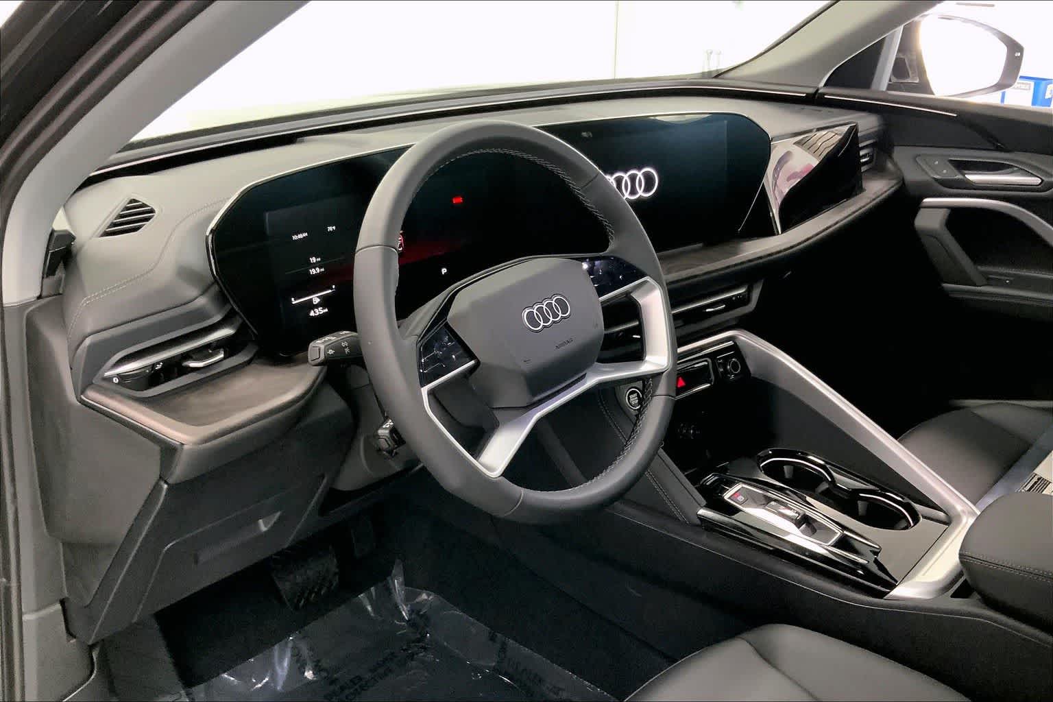 Thumbnail: 2025 Audi Q5 - 2