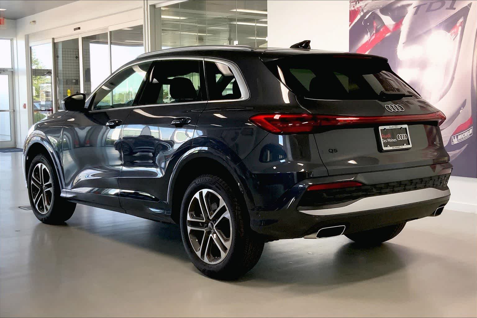 Thumbnail: 2025 Audi Q5 - 4
