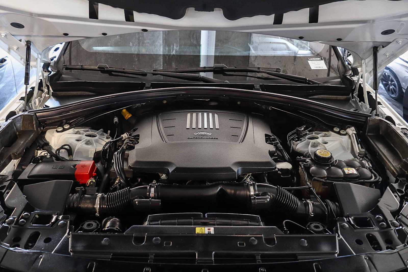 Thumbnail: 2020 Land Rover Range Rover Velar - 38