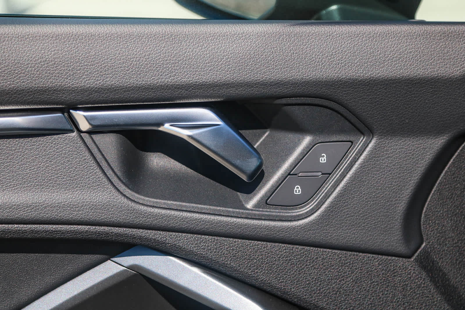 Thumbnail: 2025 Audi Q3 - 34