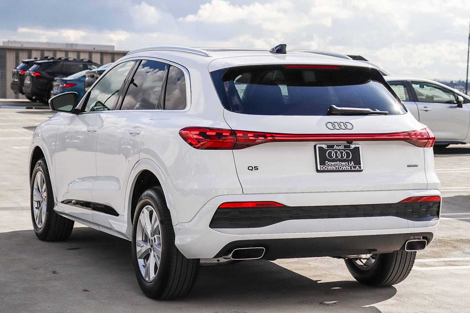 Thumbnail: 2025 Audi Q5 - 6