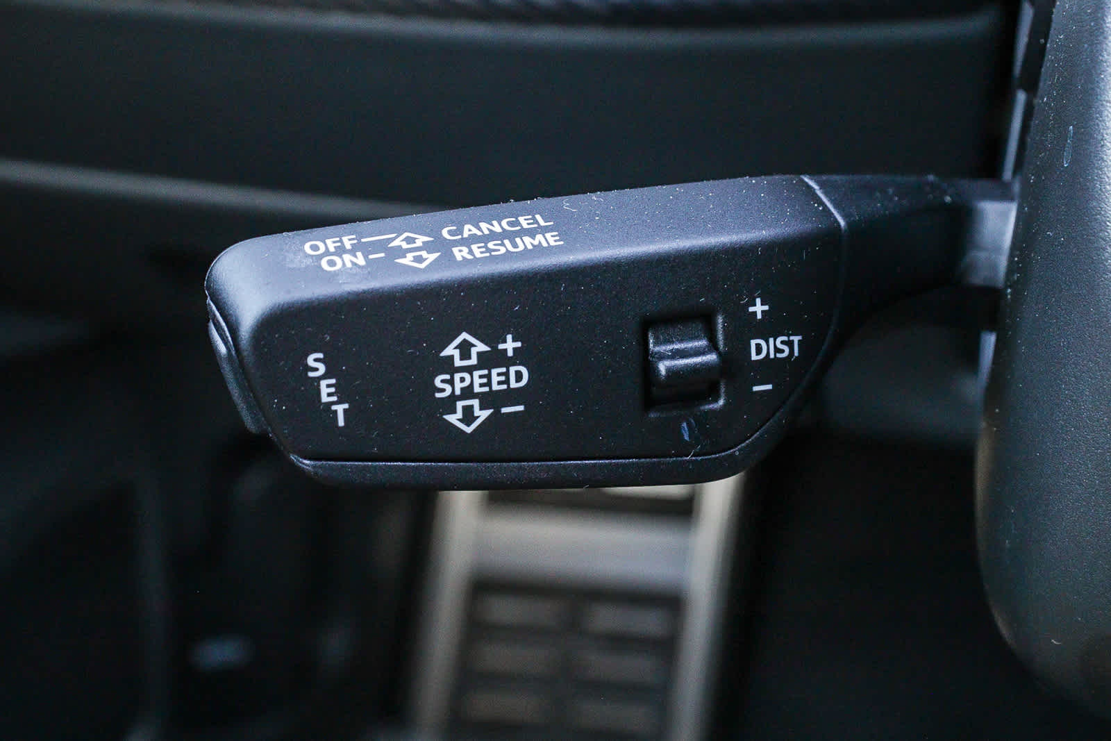 Thumbnail: 2025 Audi RS Q8 - 29