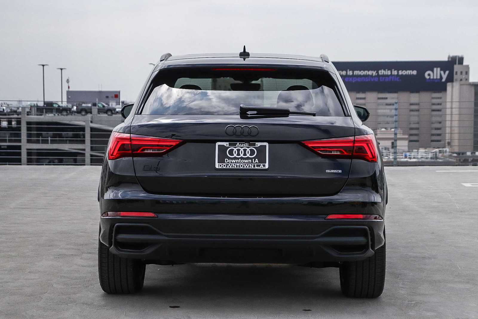 Thumbnail: 2025 Audi Q3 - 5
