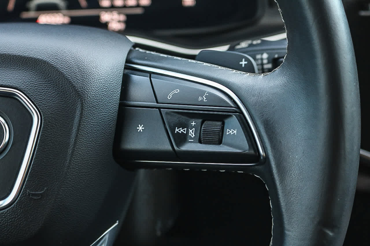 Thumbnail: 2022 Audi Q8 - 21