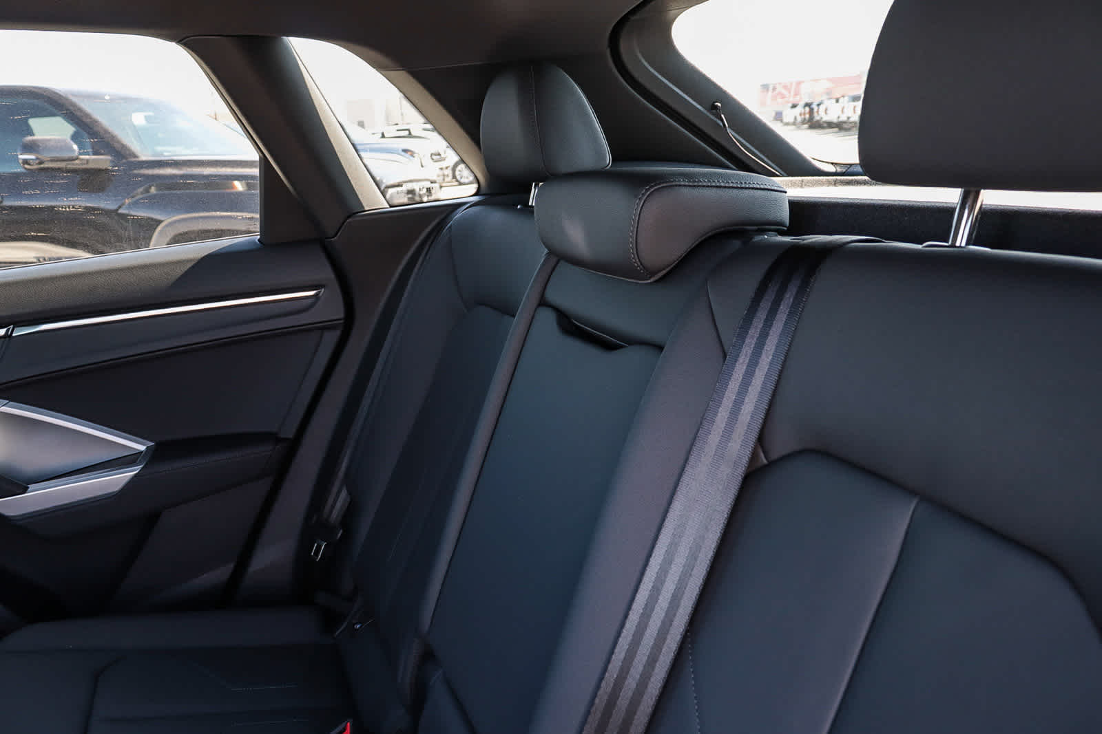 Thumbnail: 2025 Audi Q3 - 24