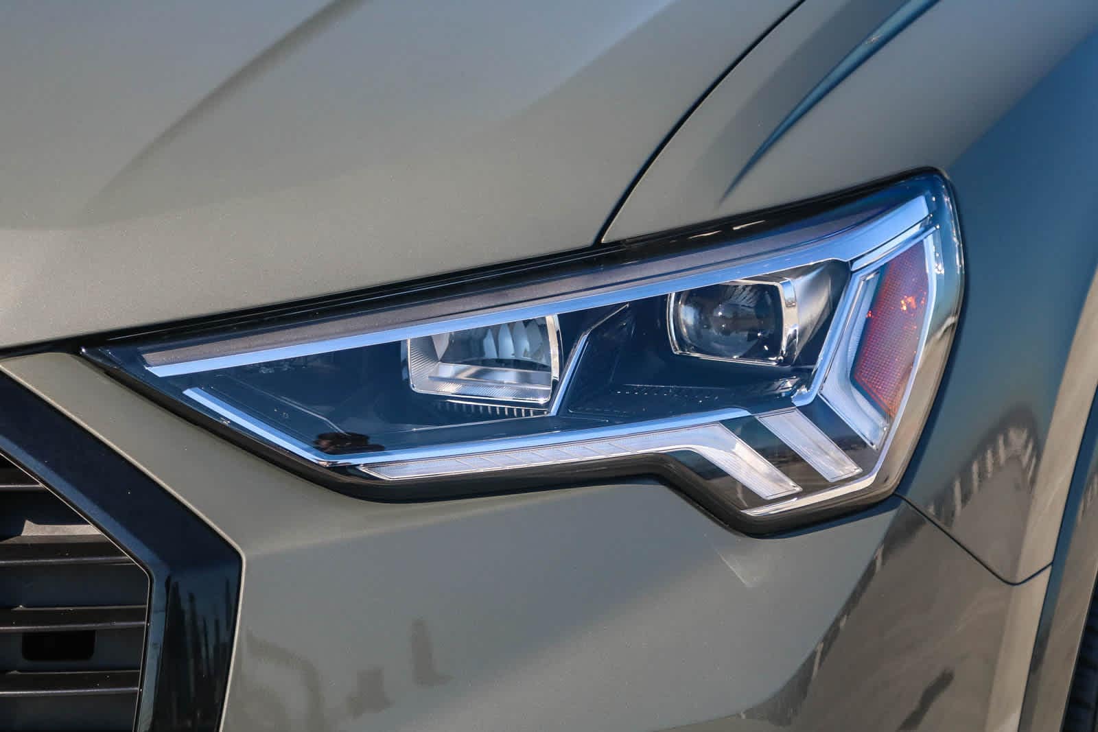 Thumbnail: 2025 Audi Q3 - 5