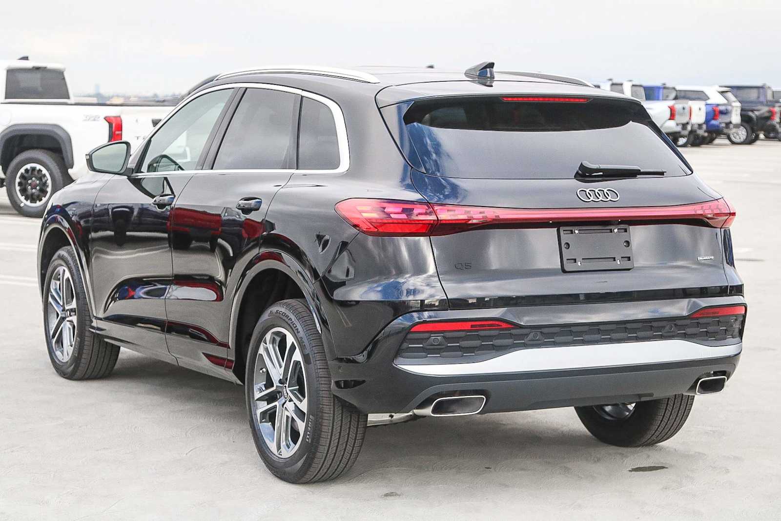 Thumbnail: 2025 Audi Q5 - 8