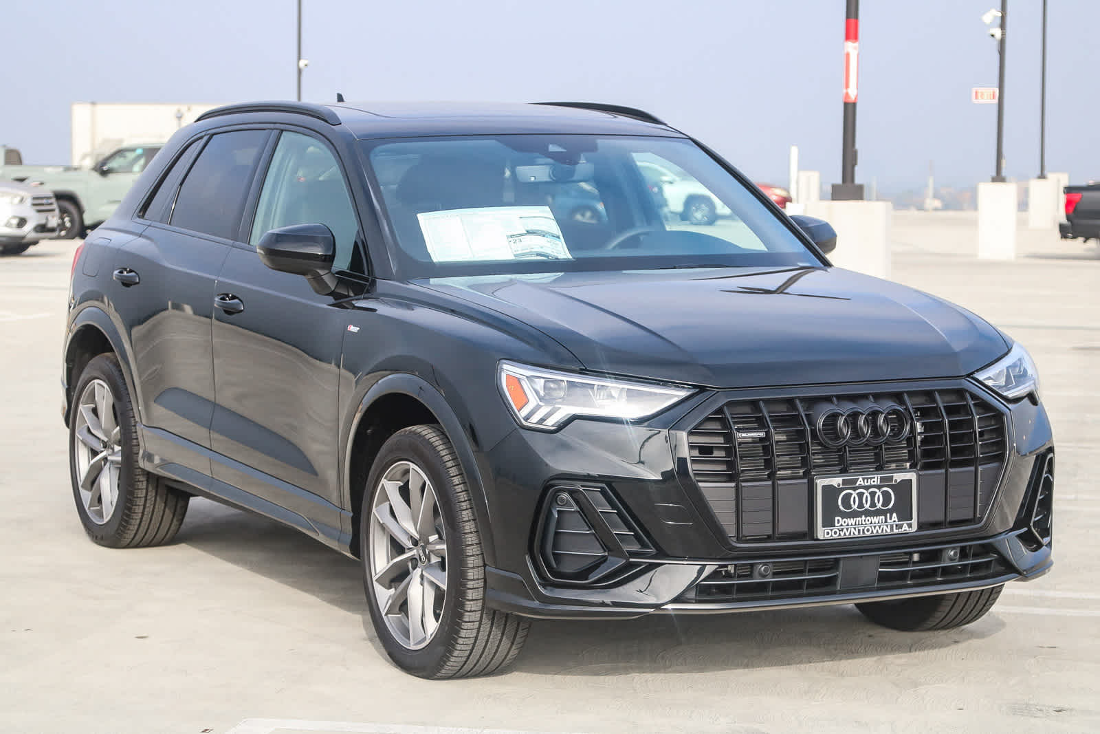 Thumbnail: 2025 Audi Q3 - 3