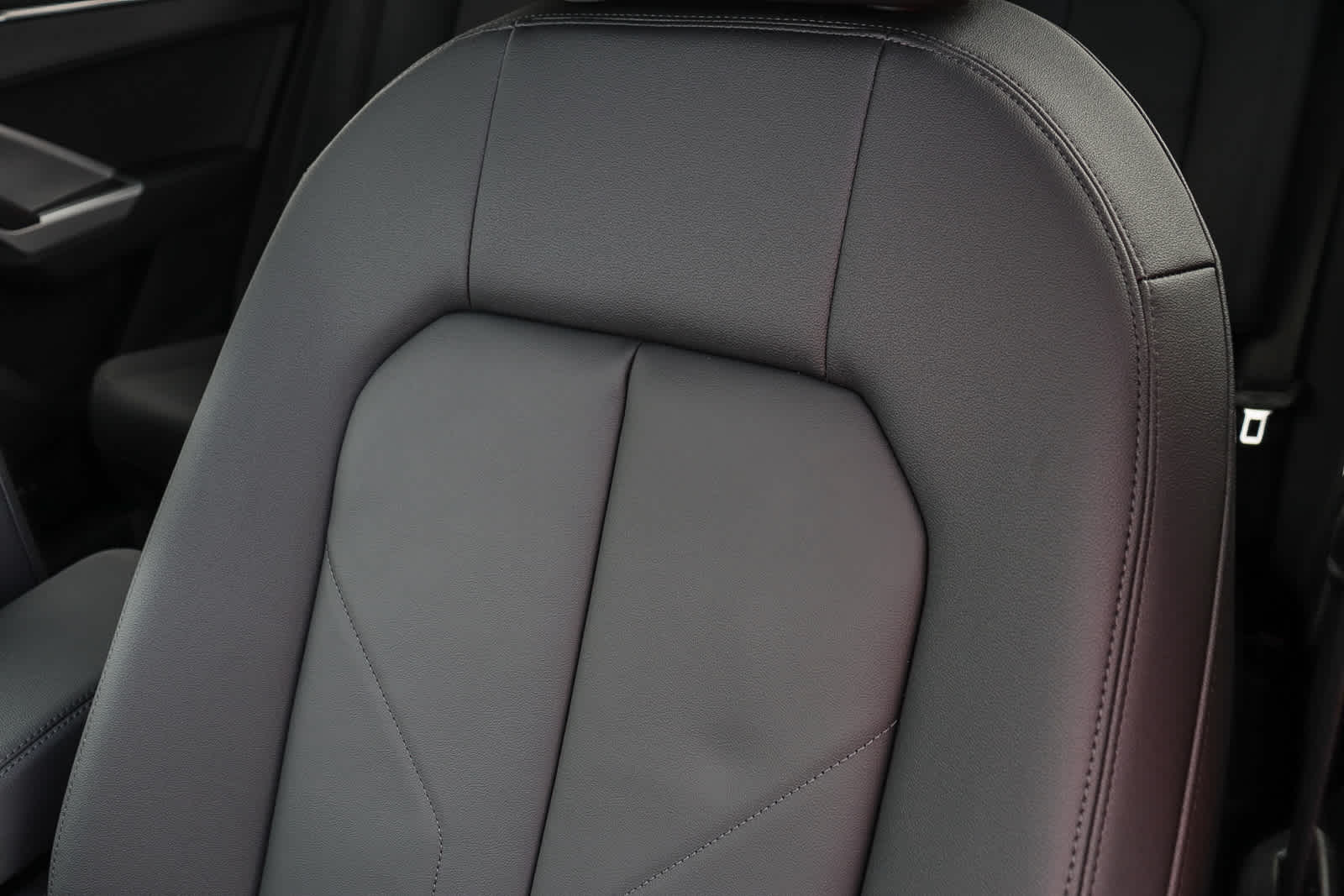 Thumbnail: 2025 Audi Q3 - 35