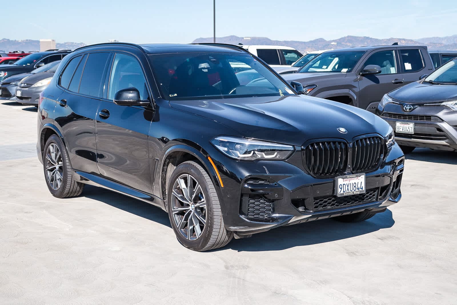 Thumbnail: 2023 BMW X5 - 3