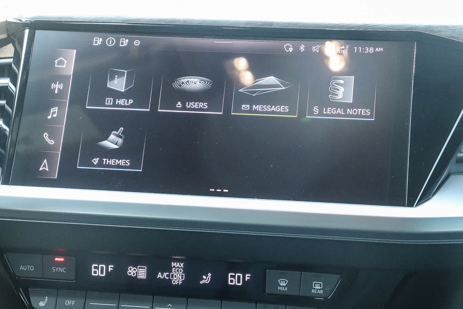 Thumbnail: 2023 Audi Q4 e-tron - 15