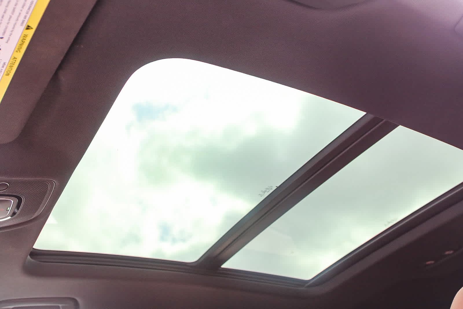 Thumbnail: 2022 Audi e-tron - 17