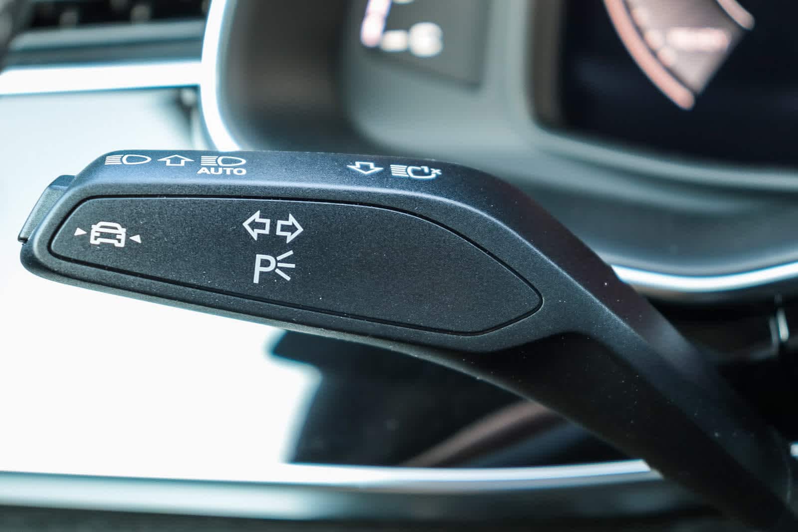 Thumbnail: 2026 Audi Q8 - 31