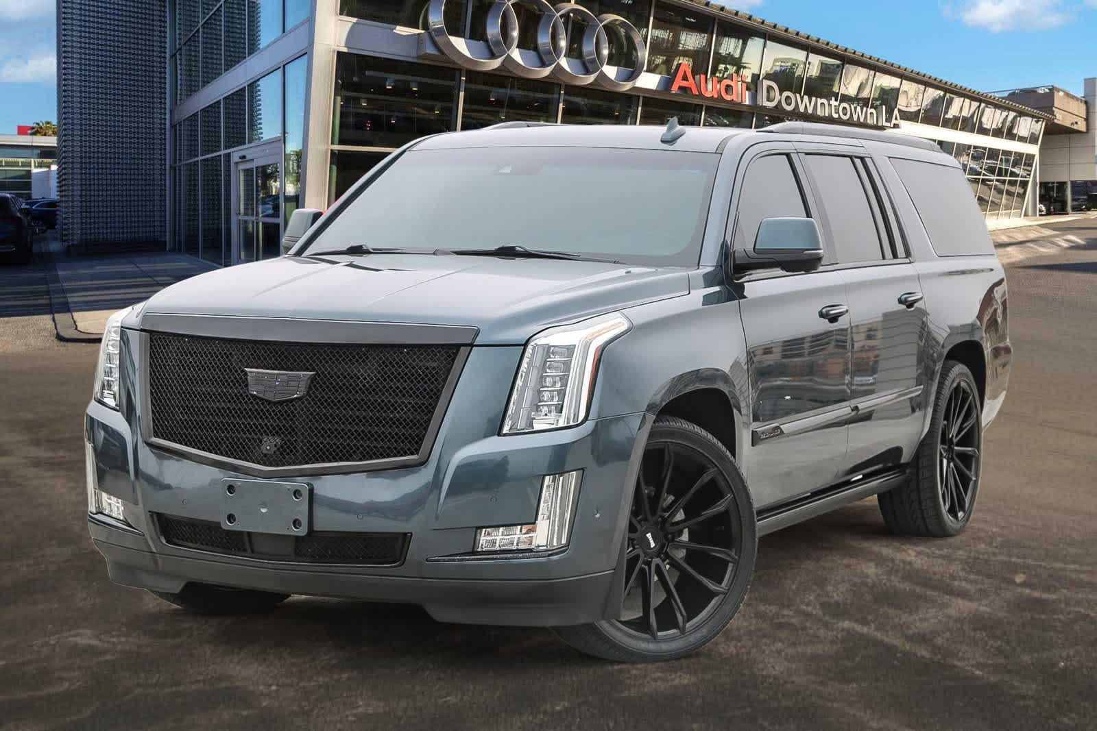 2019 Cadillac Escalade ESV Platinum -
                  Los Angeles, CA