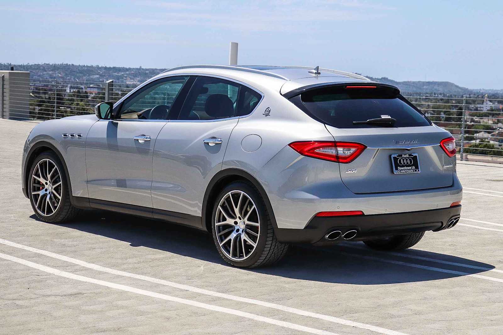 Thumbnail: 2017 Maserati Levante - 6