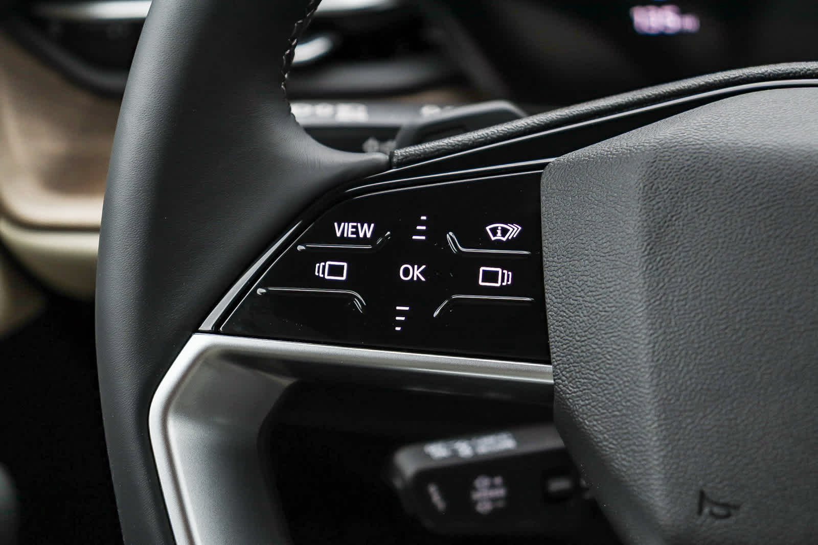 Thumbnail: 2025 Audi Q5 - 18