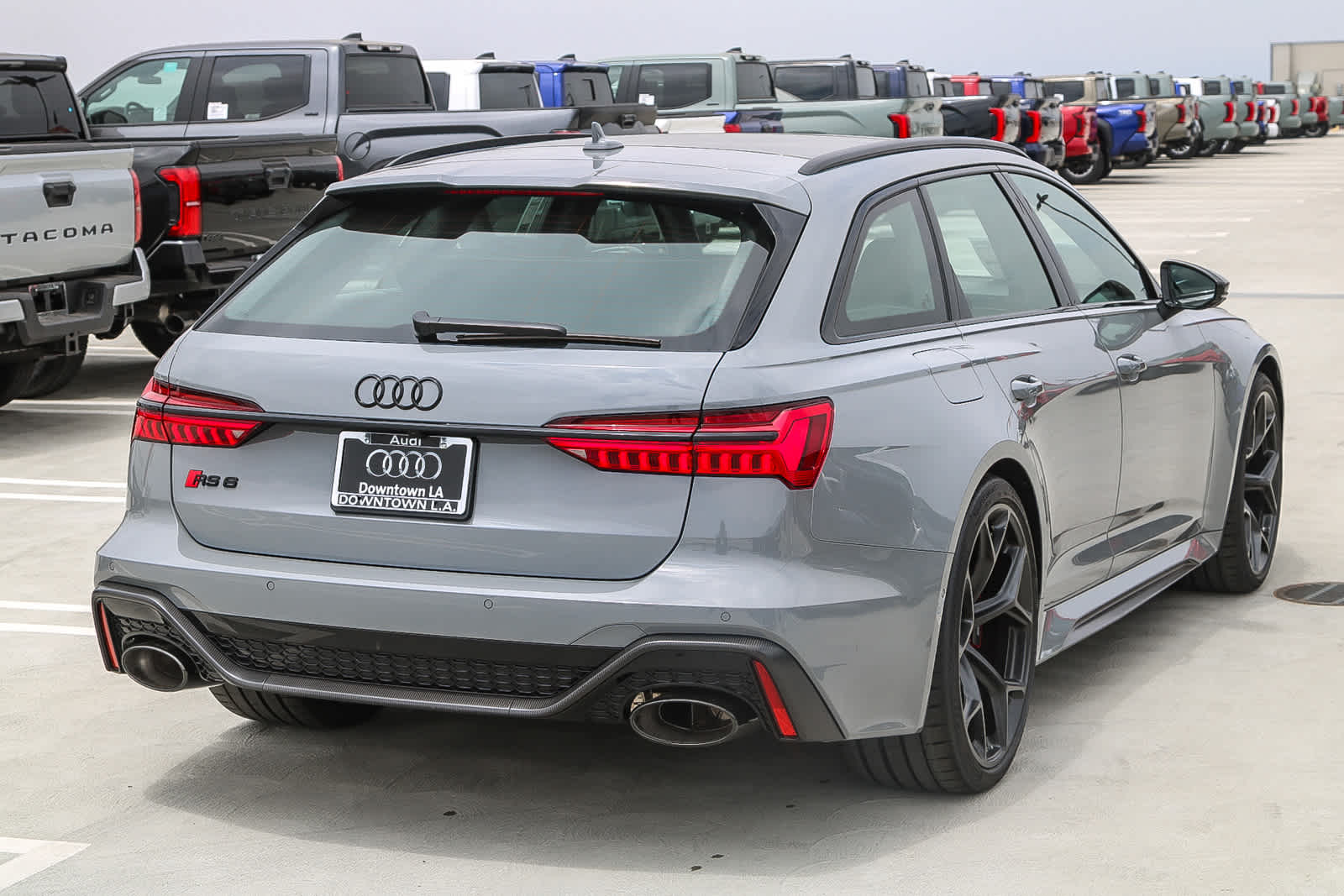 Thumbnail: 2025 Audi RS 6 - 7